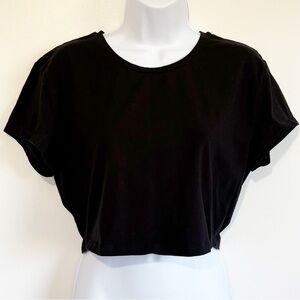 TNA by Aritzia Short Sleeve Crop Top Black XL